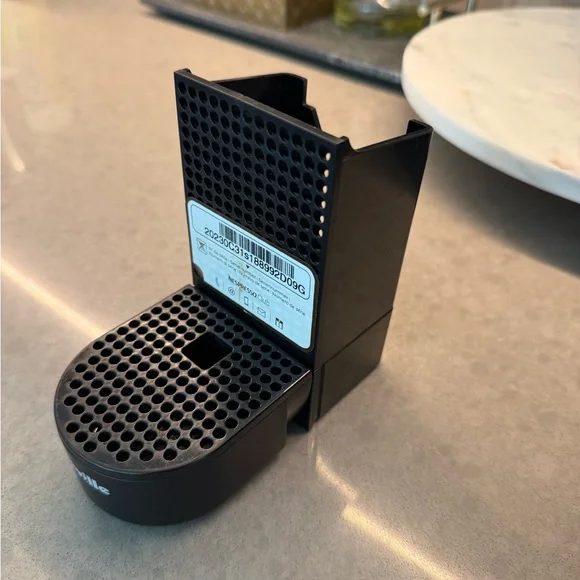 Nespresso x Breville - Essenza Mini Black Espresso Coffee Machine - Picture 9 of 11